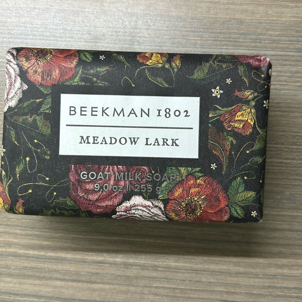 Beekman 1802 9.0 oz Goat Milk Bar Soap Meadow Lark